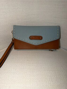 Simply Noelle Light Blue and Brown Two-Tone Wristlet Clutch